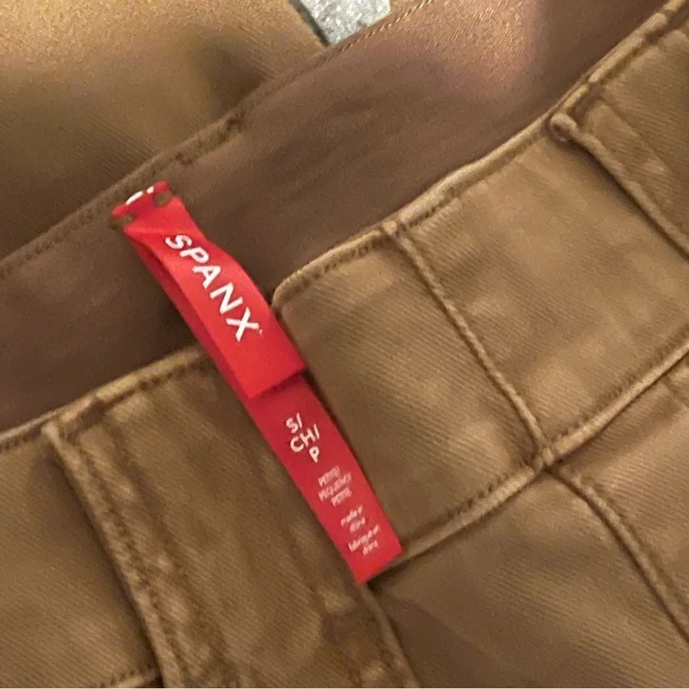 Spanx Stretch Twill Ankle Cargo Pants, Honey Glow, size Small Petite, NWT